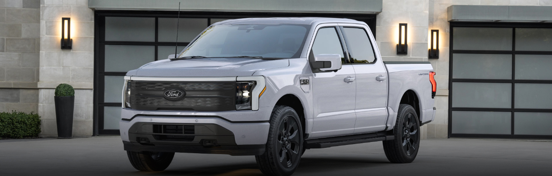 2025 Ford F-150 Lightning