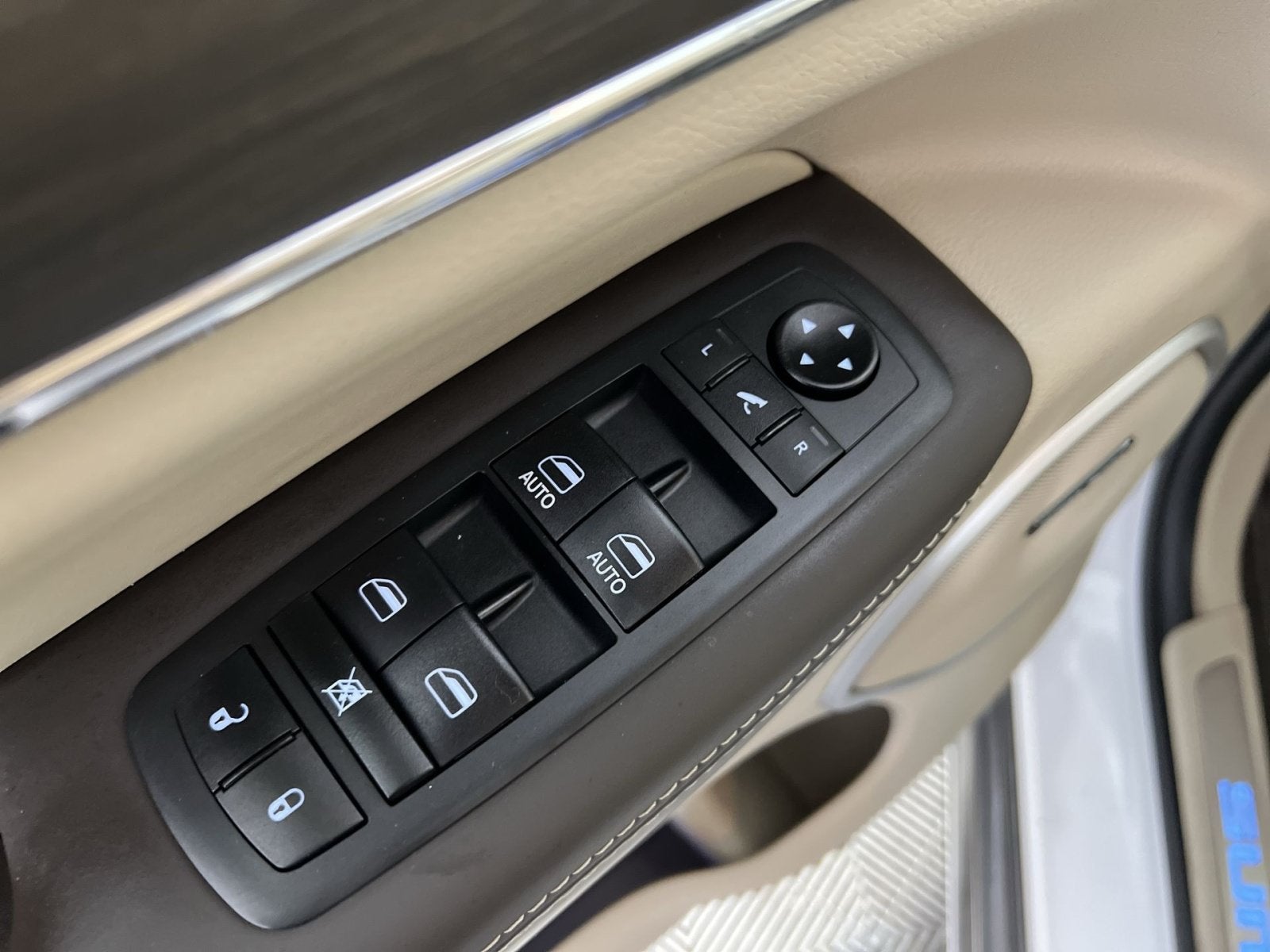 2020 Jeep Grand Cherokee Summit
