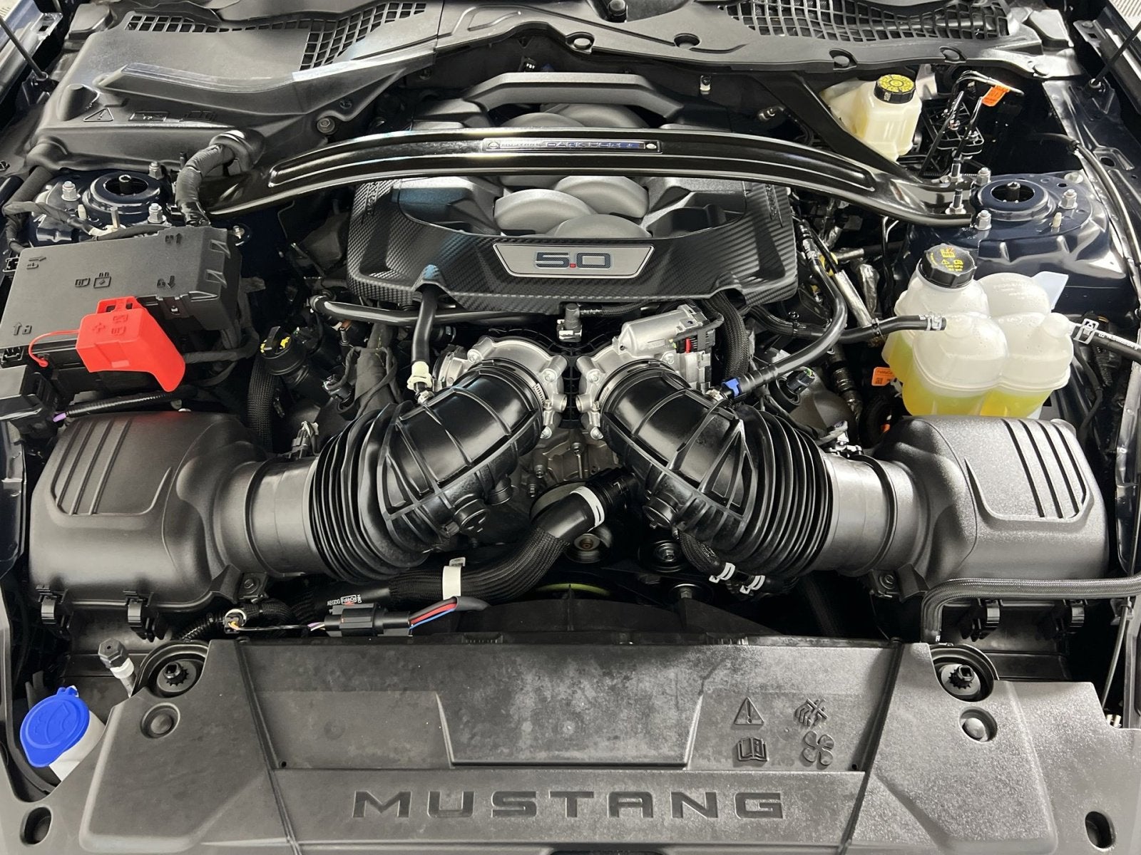 2025 Ford Mustang Dark Horse