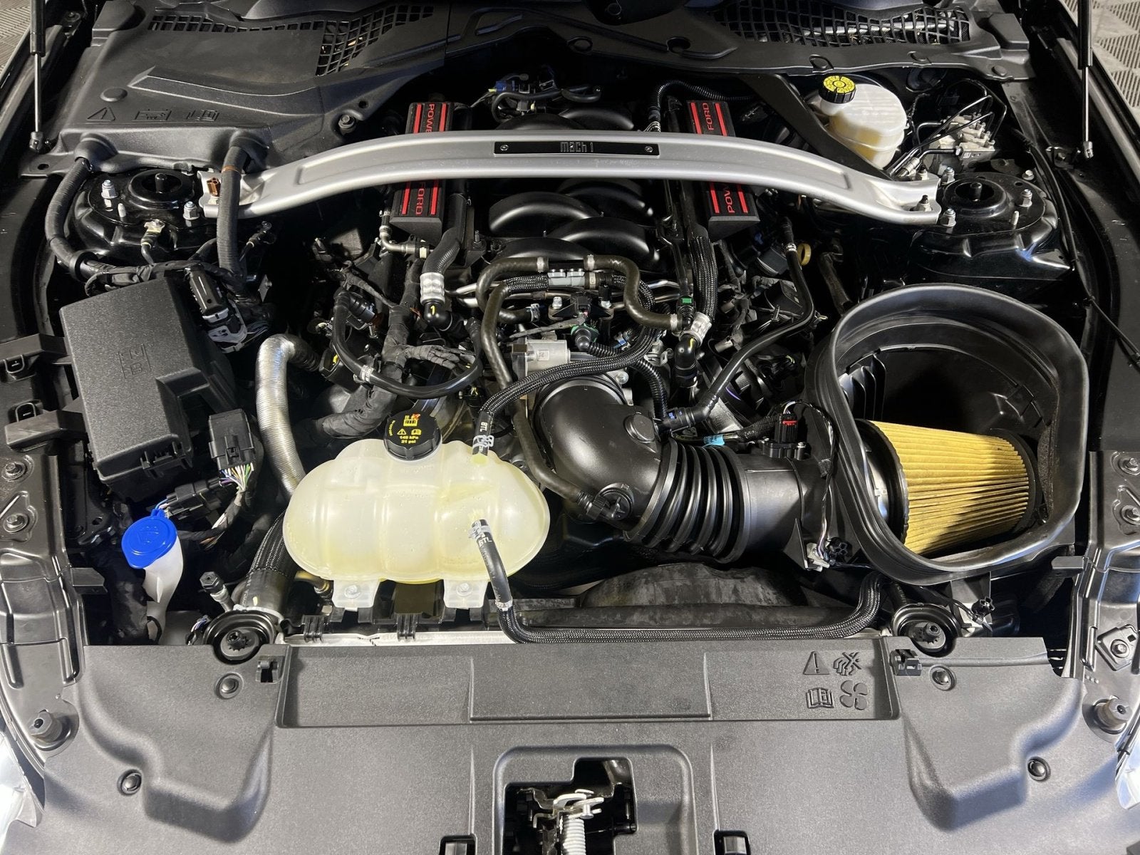 2022 Ford Mustang Mach 1