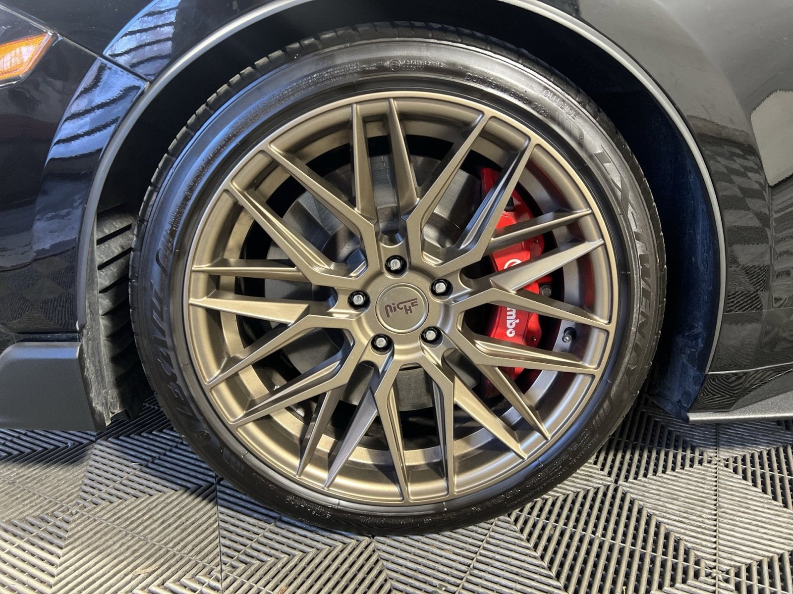 2022 Ford Mustang Mach 1