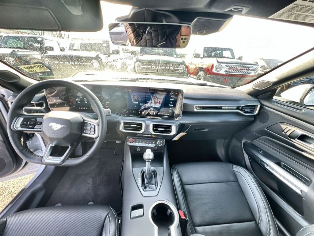 2025 Ford Mustang EcoBoost Premium