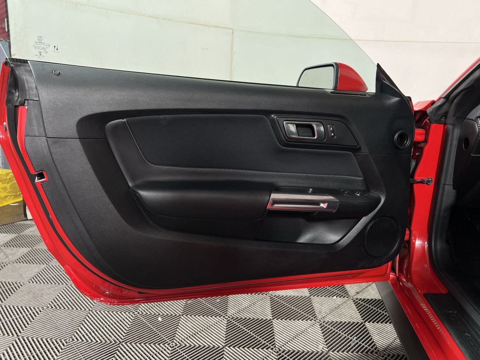 2022 Ford Mustang EcoBoost