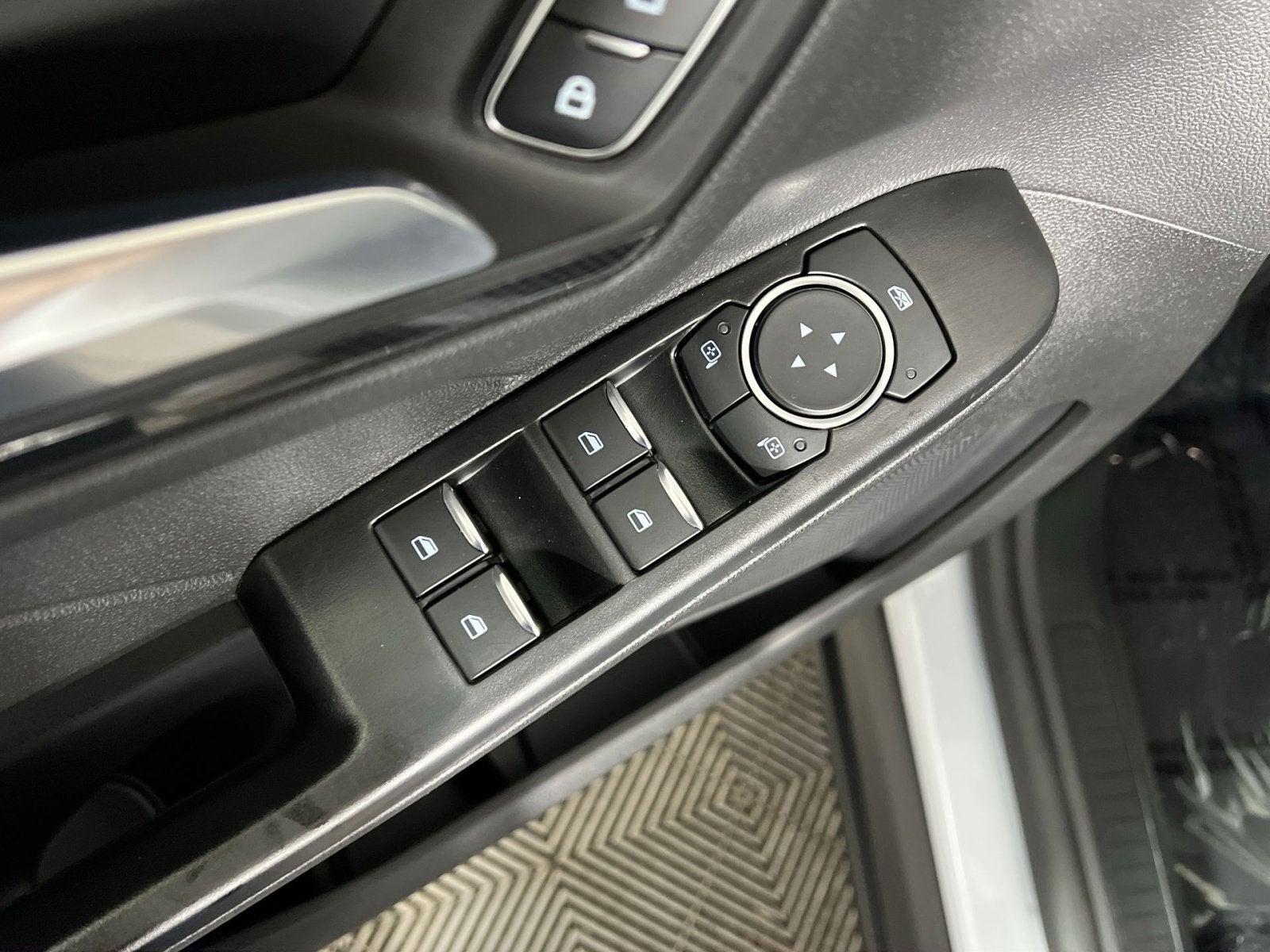 2025 Ford Escape Hybrid ST-Line