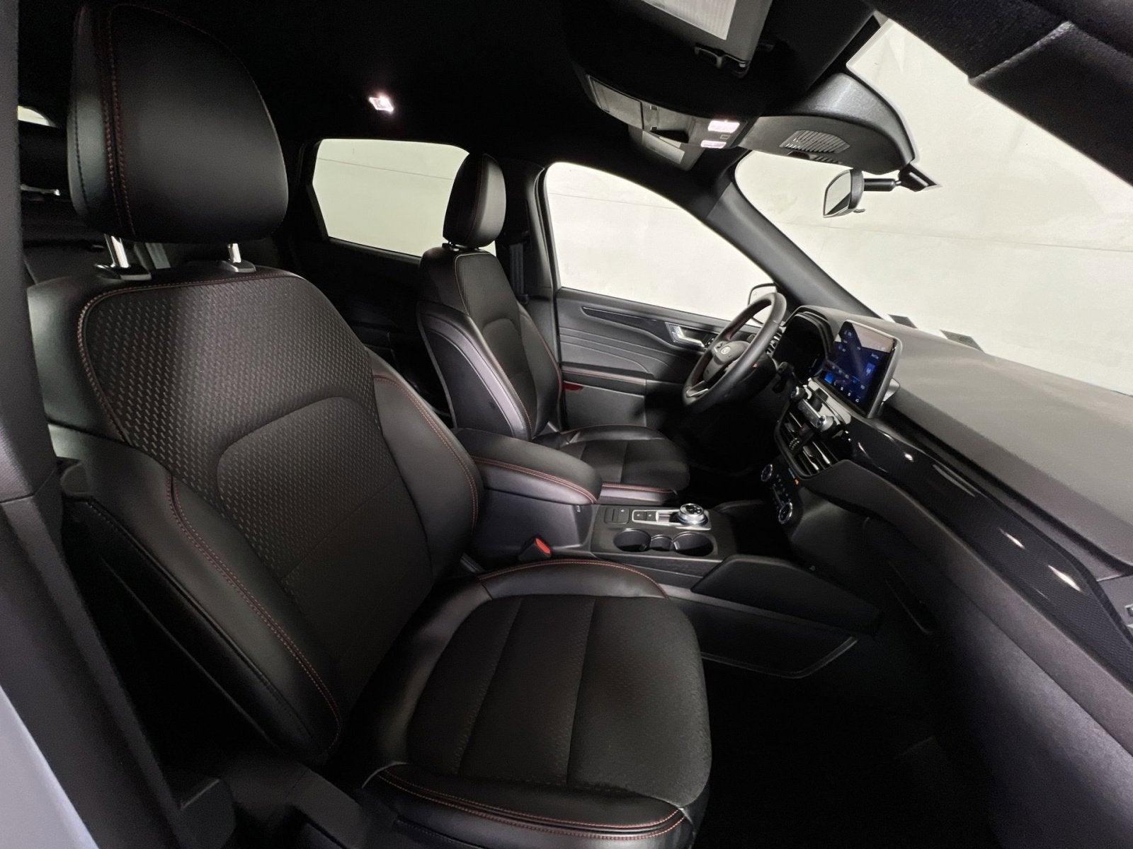 2025 Ford Escape Hybrid ST-Line
