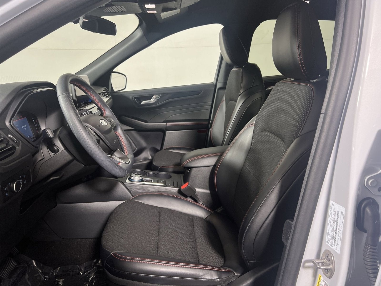 2025 Ford Escape Hybrid ST-Line