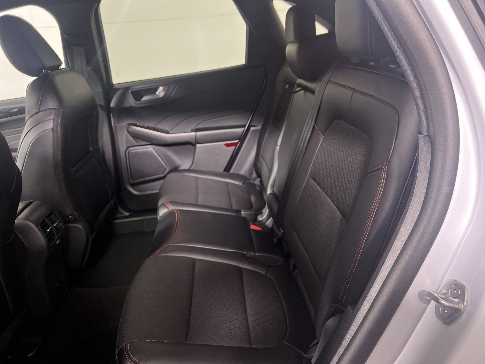 2025 Ford Escape Hybrid ST-Line