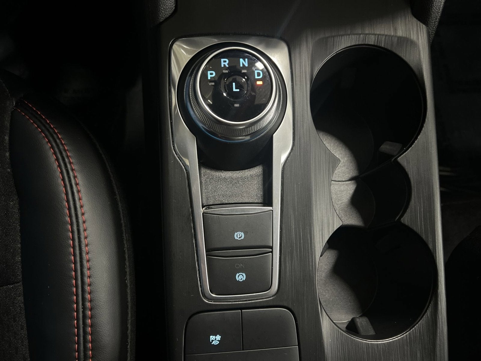 2025 Ford Escape Hybrid ST-Line