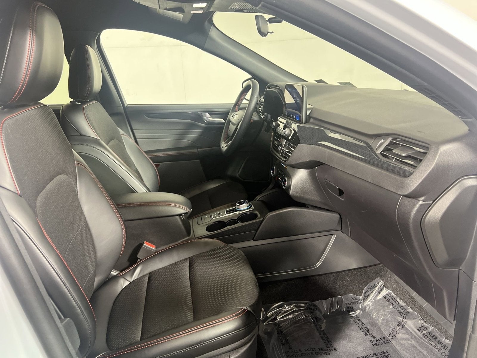 2025 Ford Escape Hybrid ST-Line