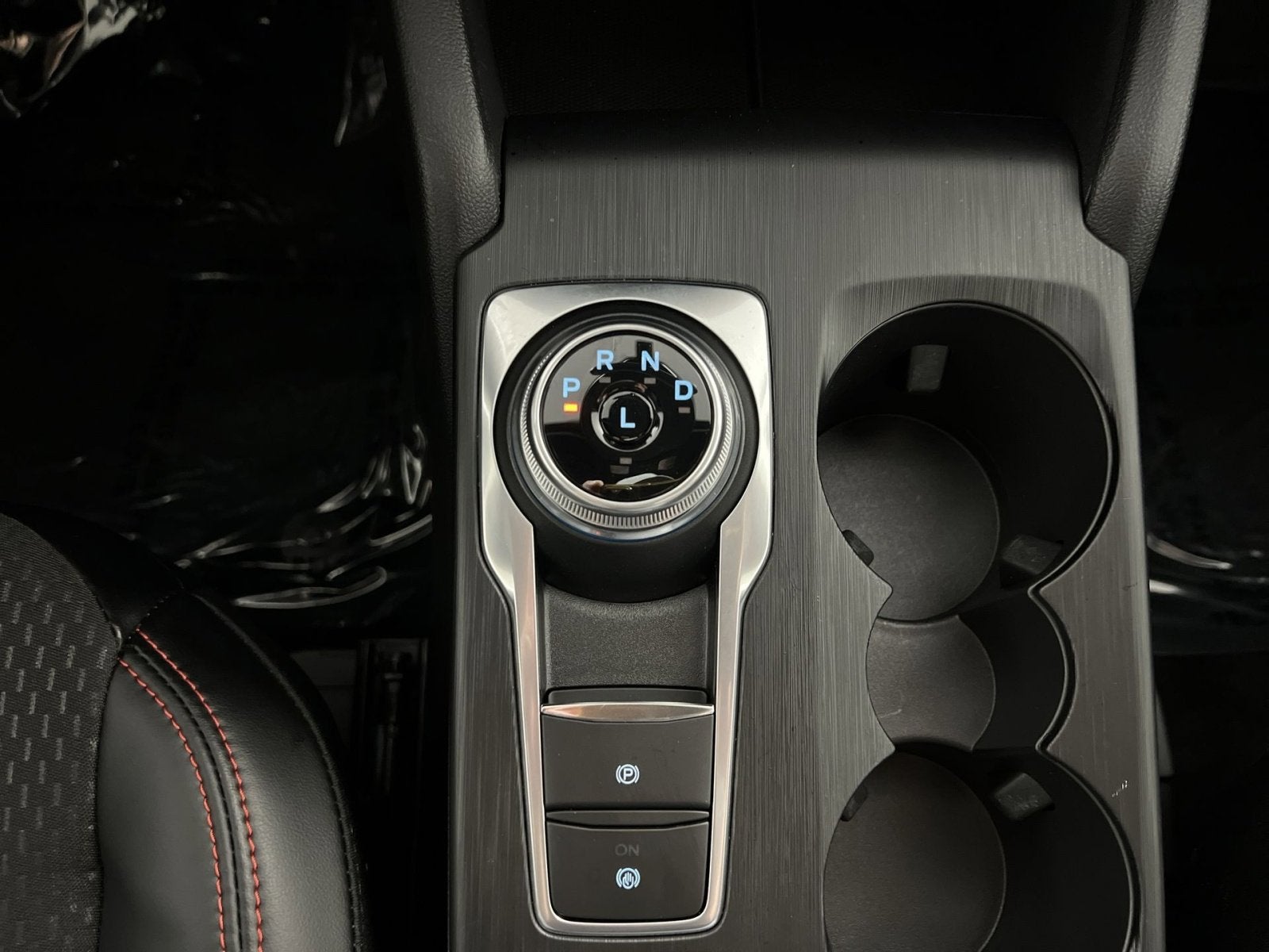 2025 Ford Escape Hybrid ST-Line Select