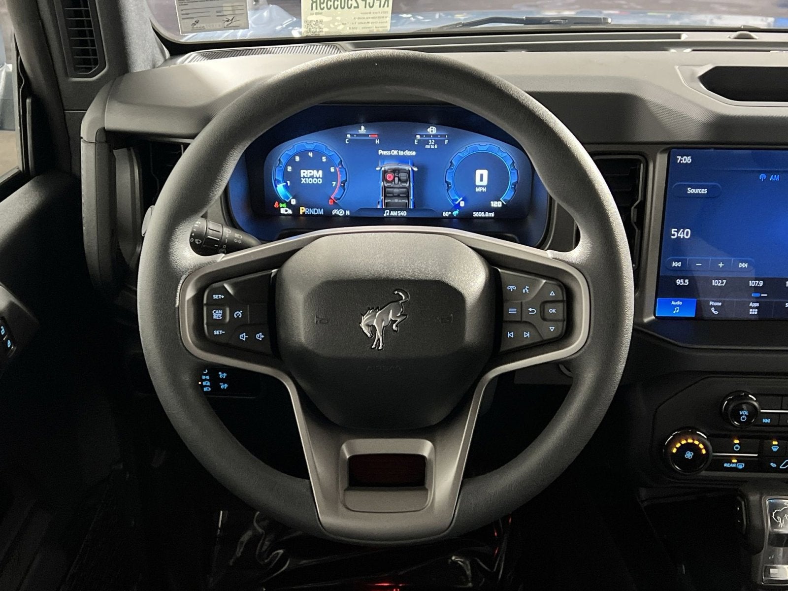 2025 Ford Bronco Base