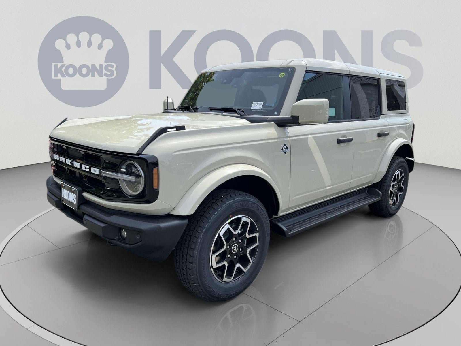 2026 Ford Bronco Outer Banks