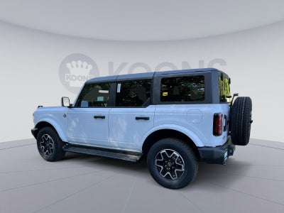 2026 Ford Bronco Outer Banks