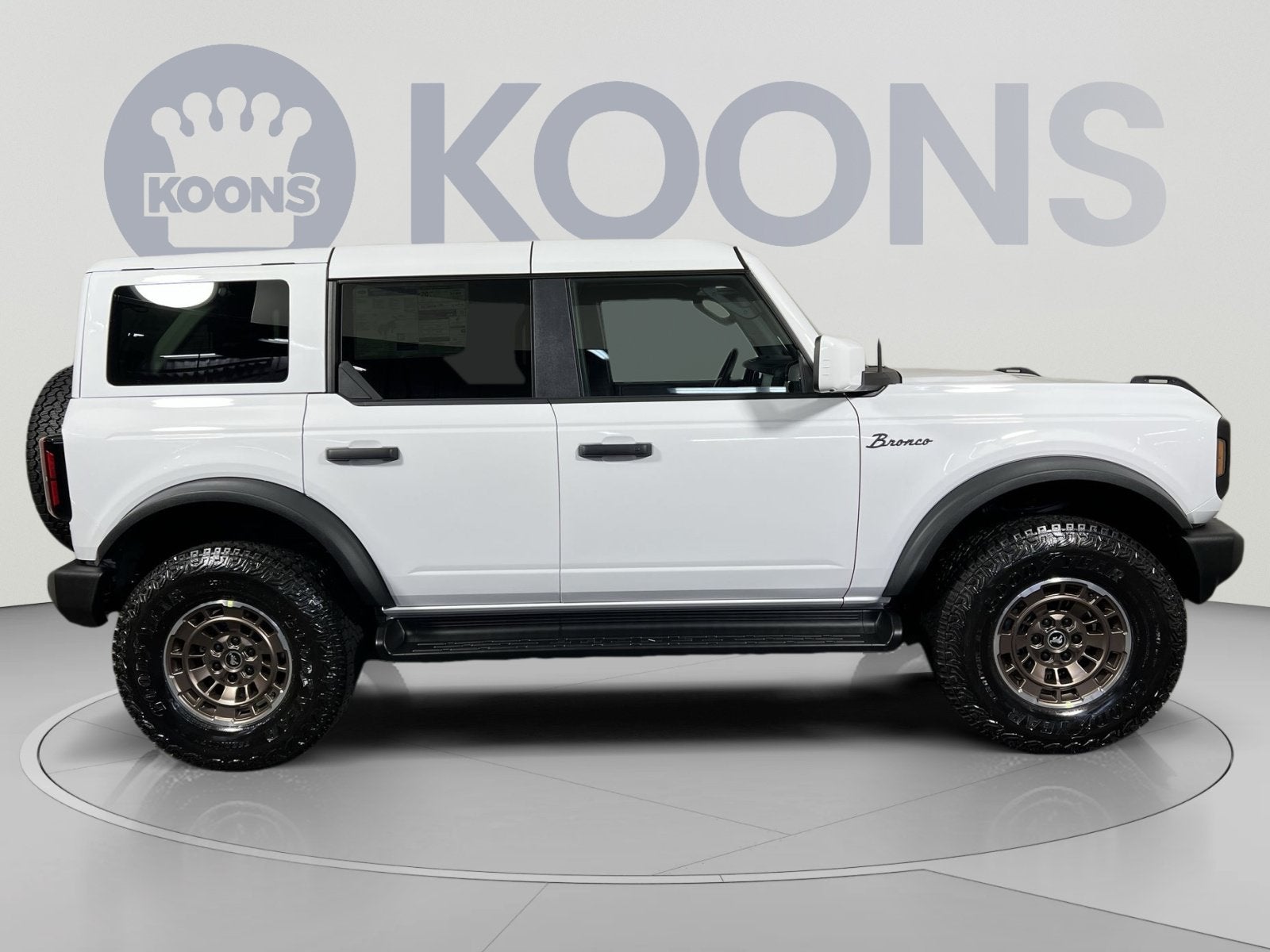 2026 Ford Bronco Outer Banks