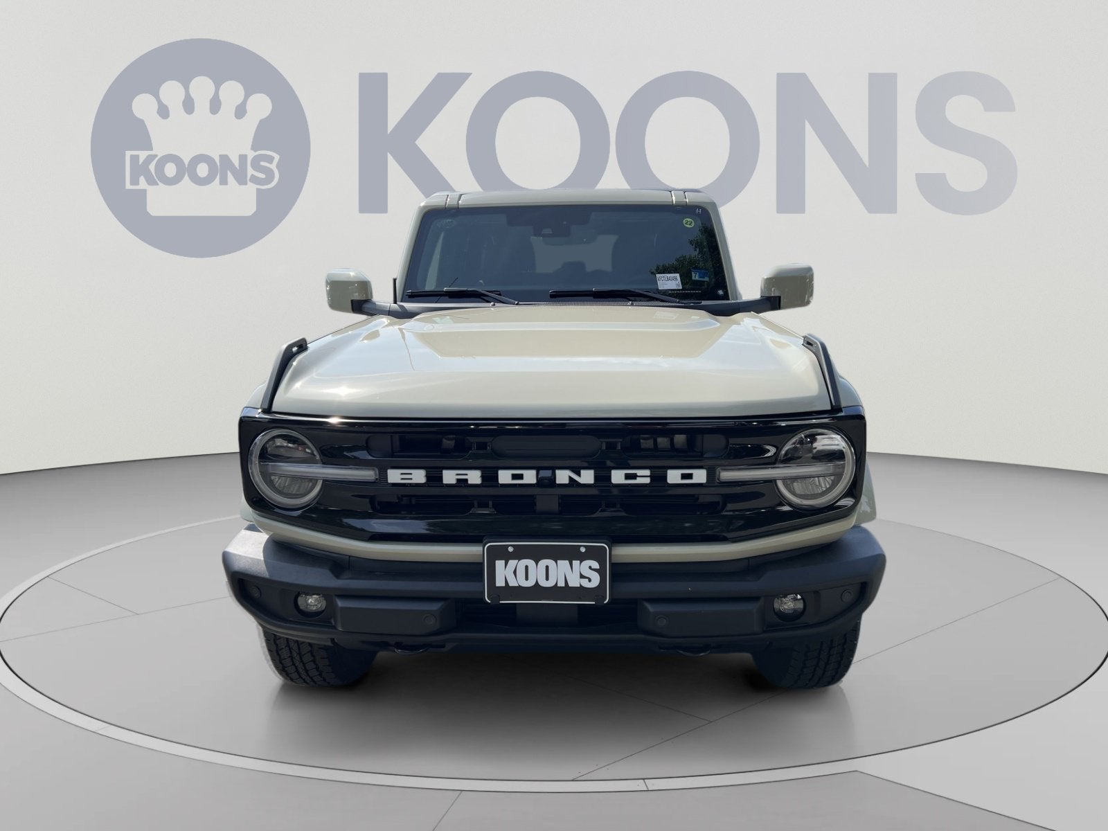 2026 Ford Bronco Outer Banks