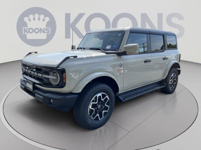2026 Ford Bronco Outer Banks