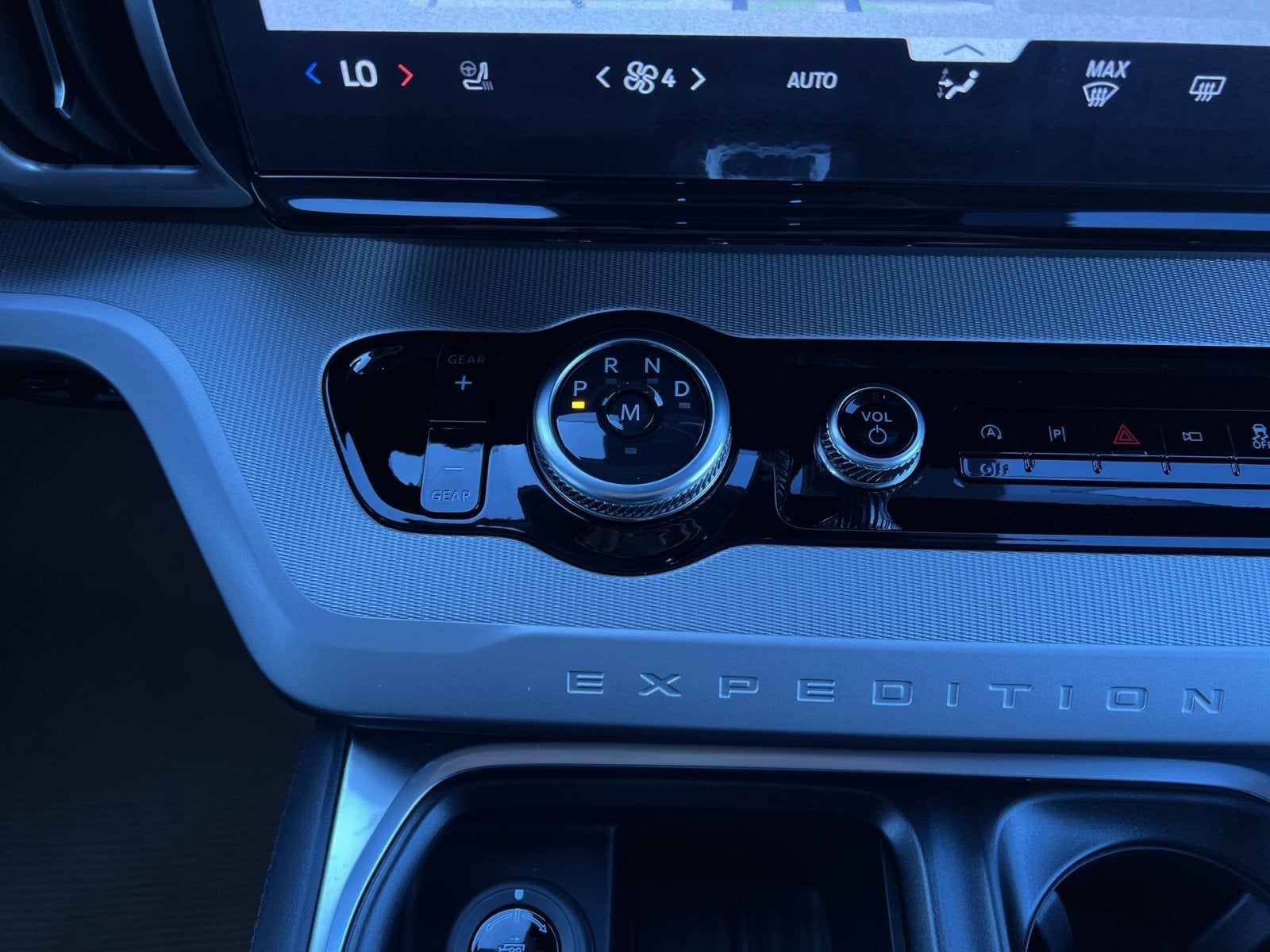 2027 Ford Expedition Max Active