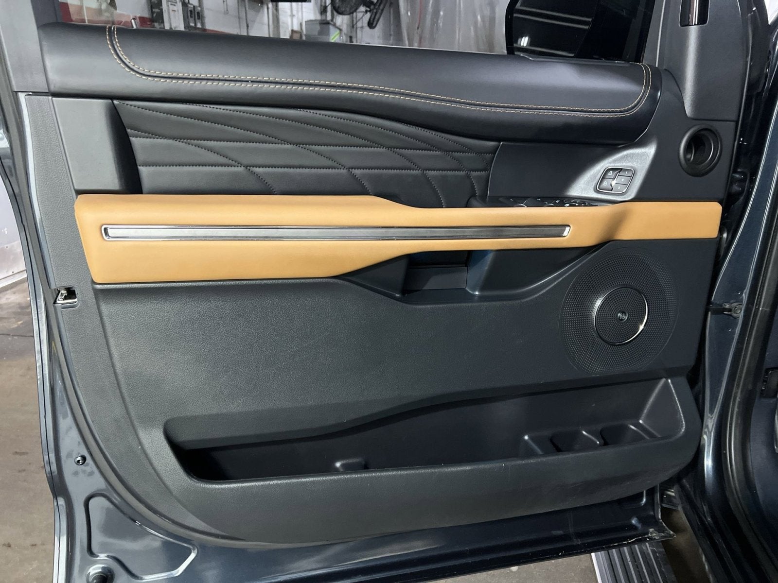 2022 Ford Expedition Max Platinum