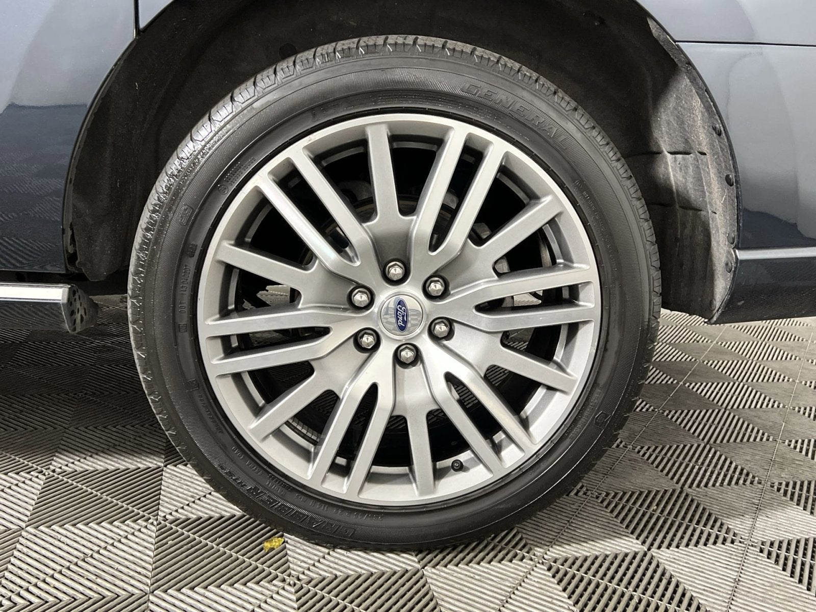 2022 Ford Expedition Max Platinum