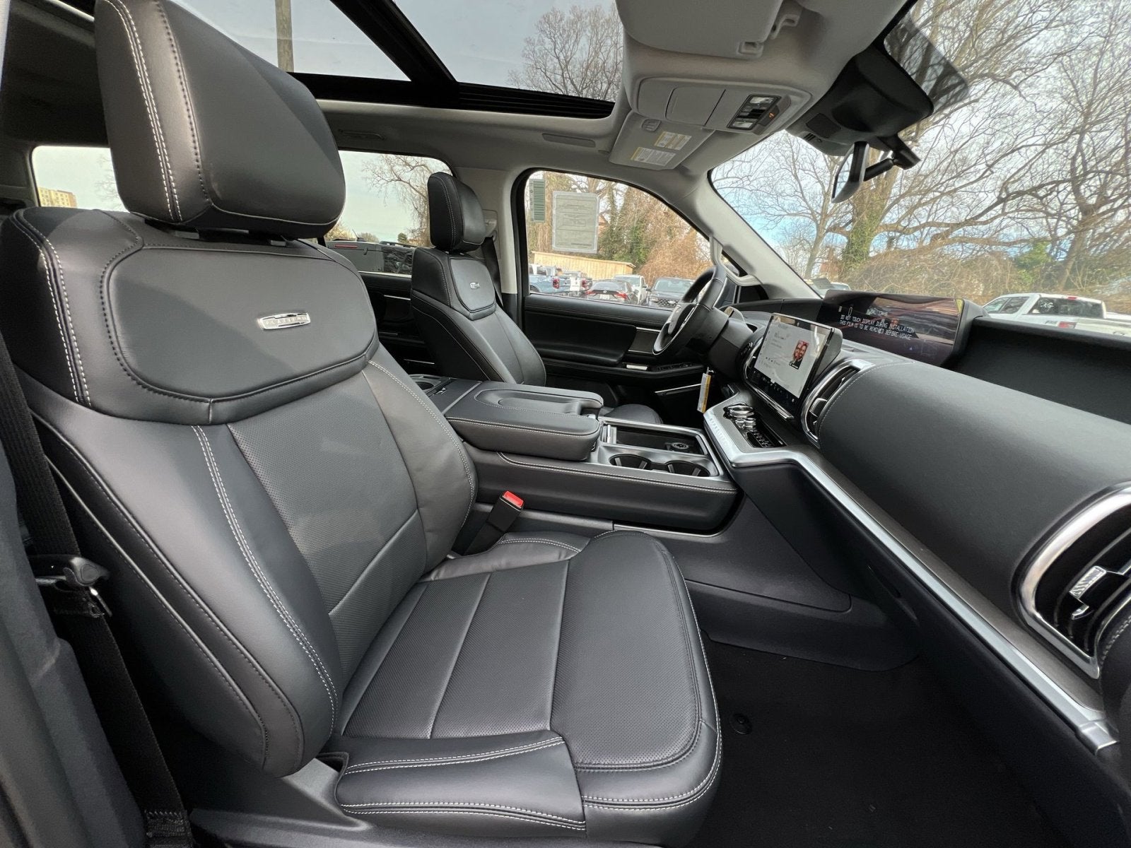 2025 Ford Expedition Platinum