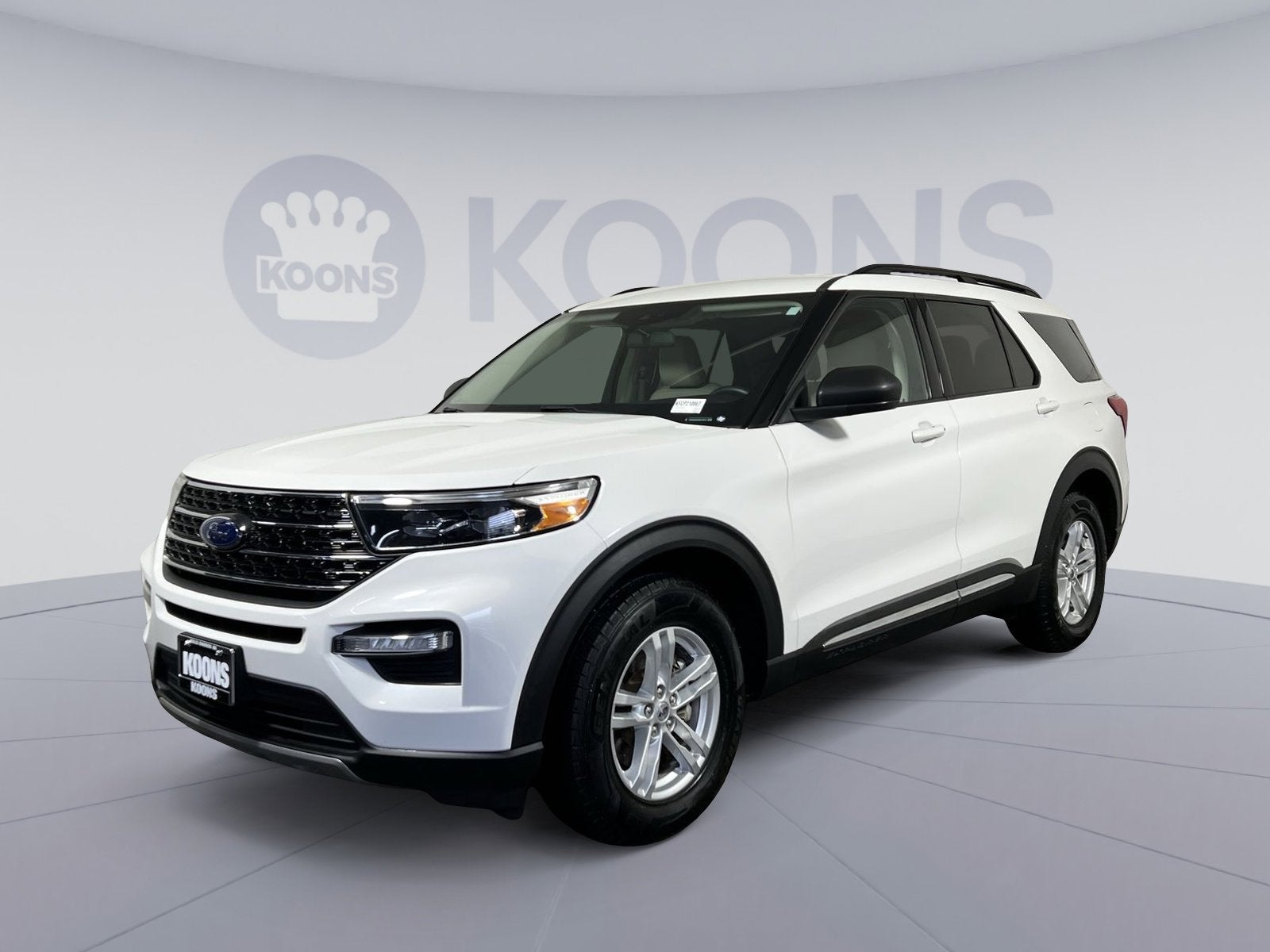 2021 Ford Explorer XLT 4WD's photo