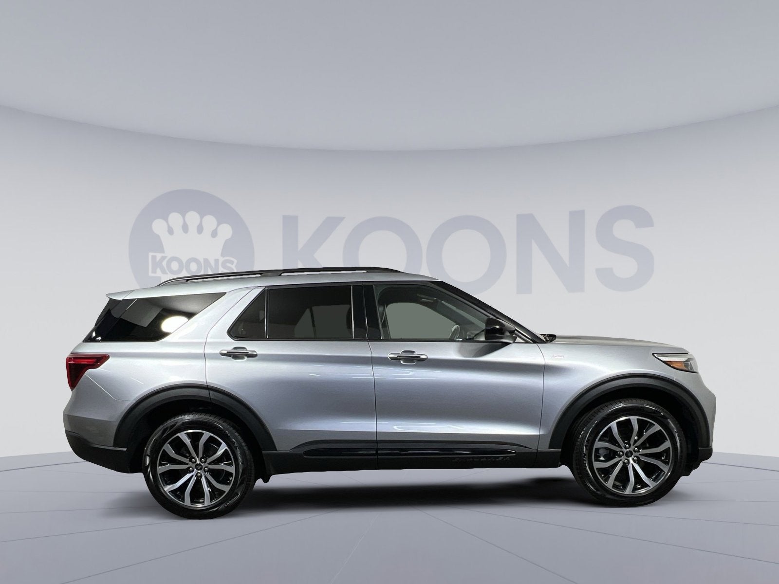 2023 Ford Explorer ST-Line
