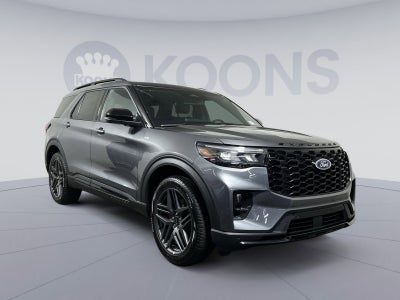 2025 Ford Explorer ST-Line