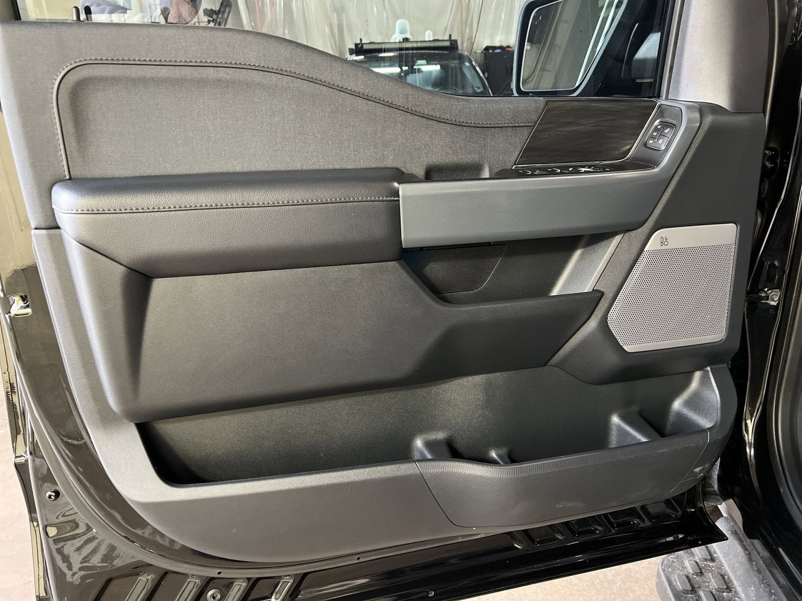 2024 Ford F-150 Lightning Lariat