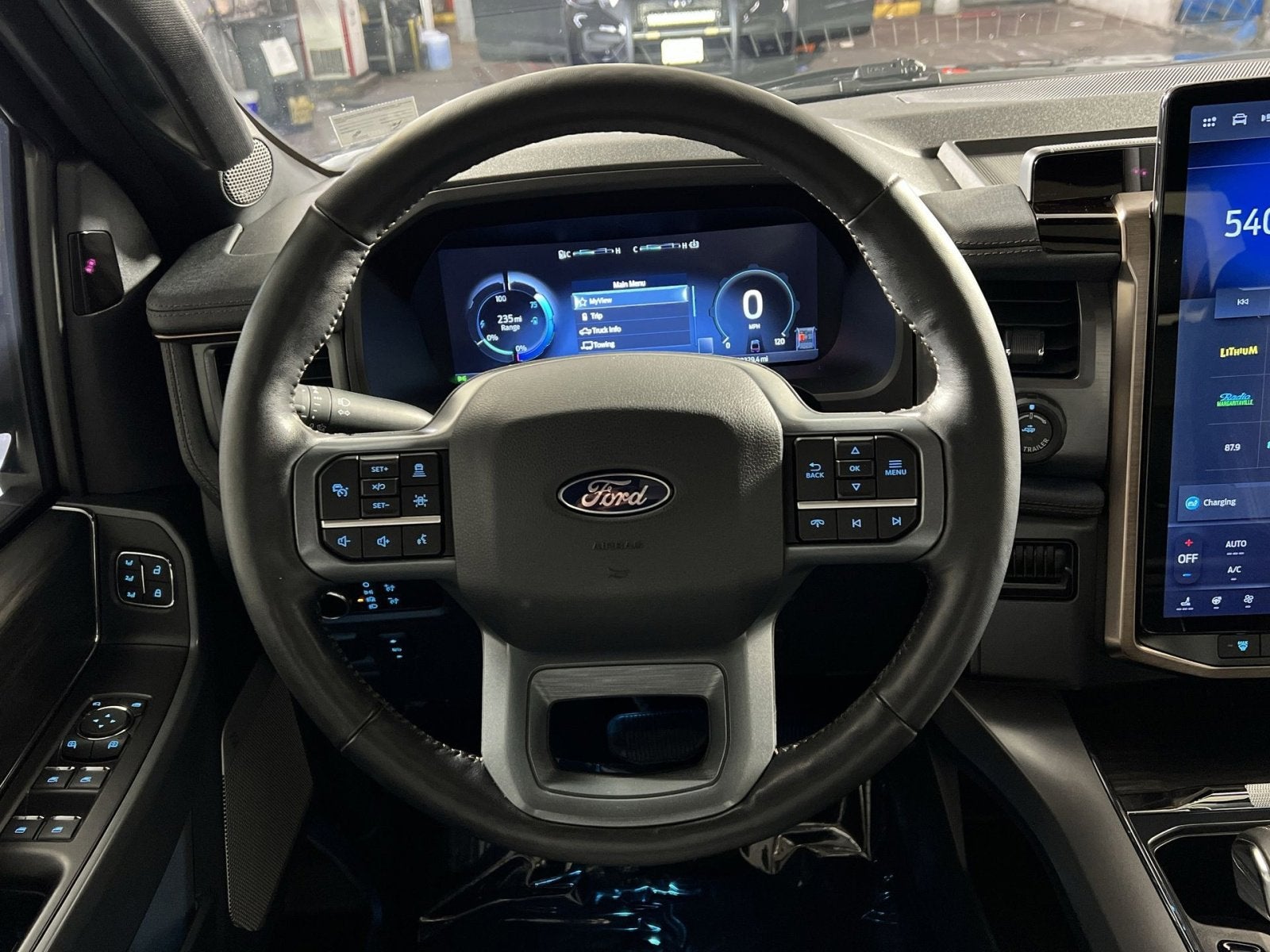 2024 Ford F-150 Lightning Lariat