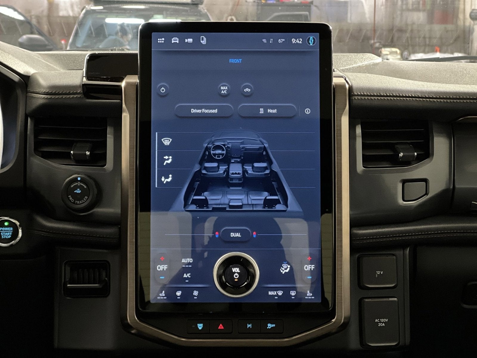 2024 Ford F-150 Lightning Lariat