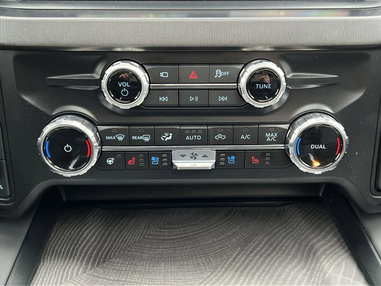 2025 Ford F-250SD Platinum