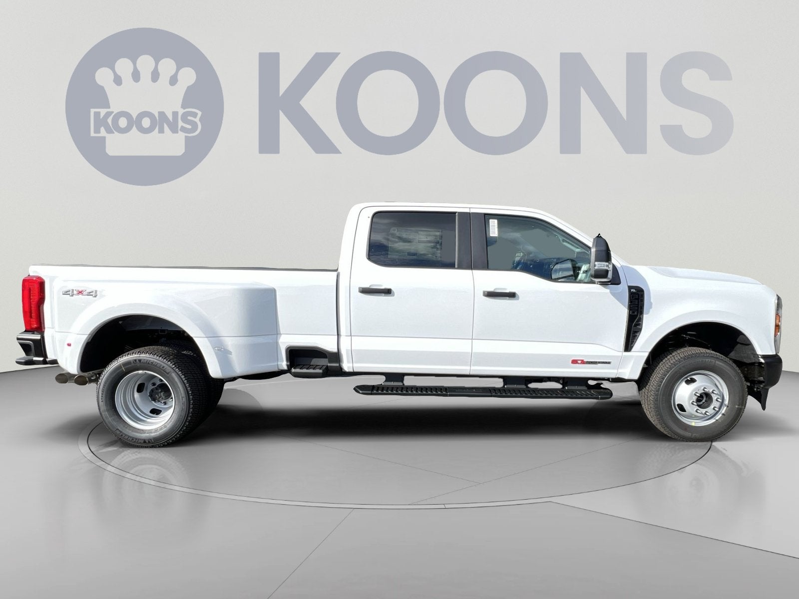 2027 Ford F-350SD XL