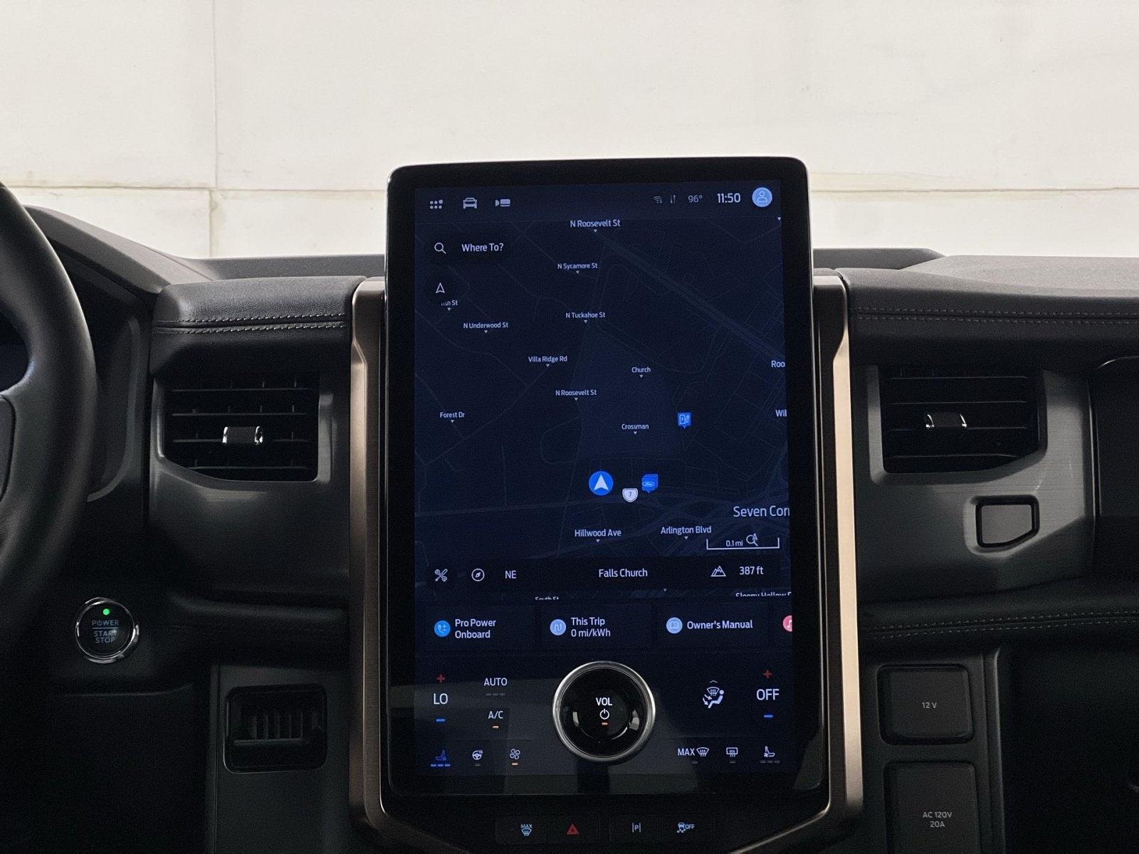 2023 Ford F-150 Lightning Lariat