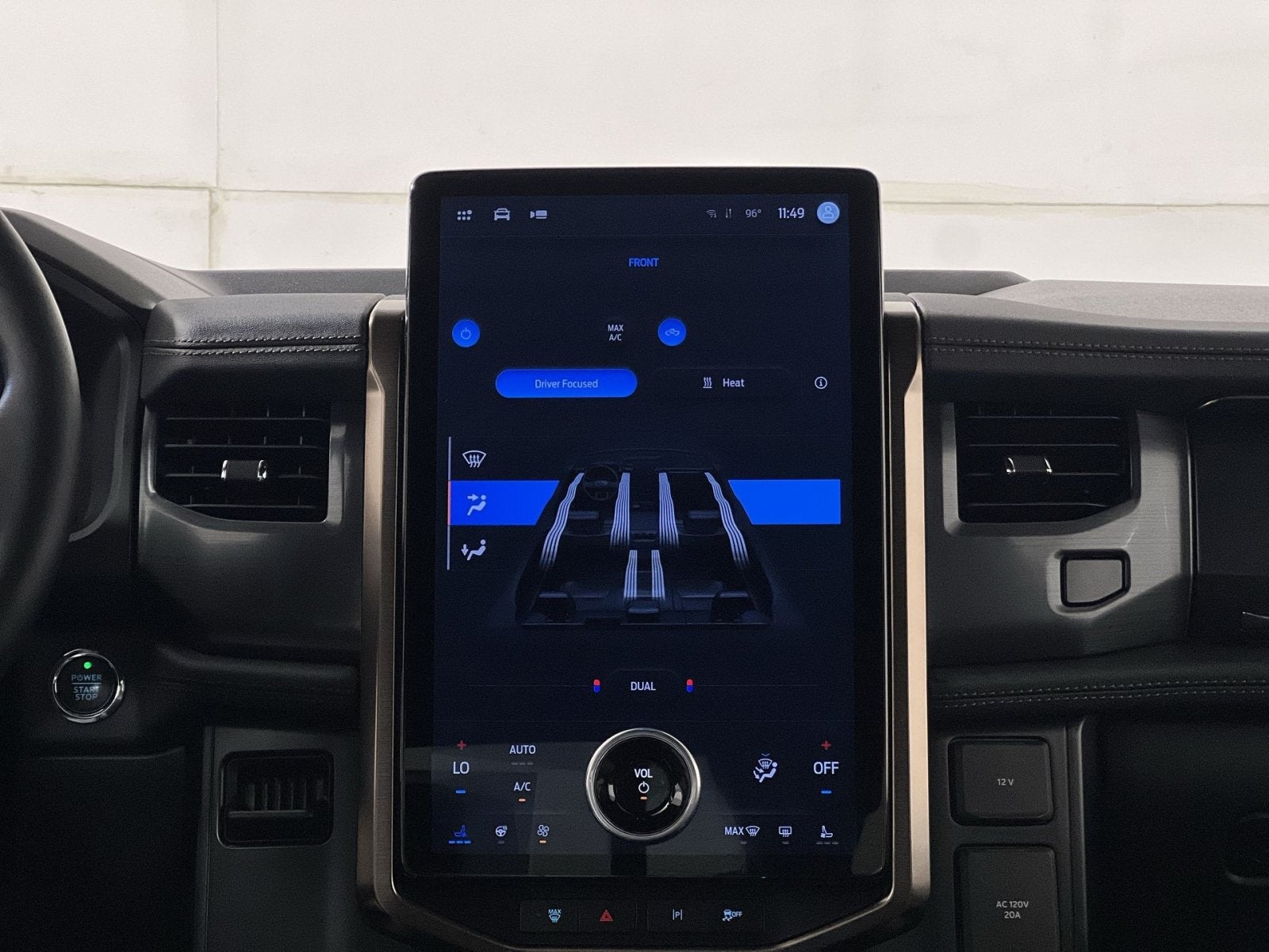 2023 Ford F-150 Lightning Lariat