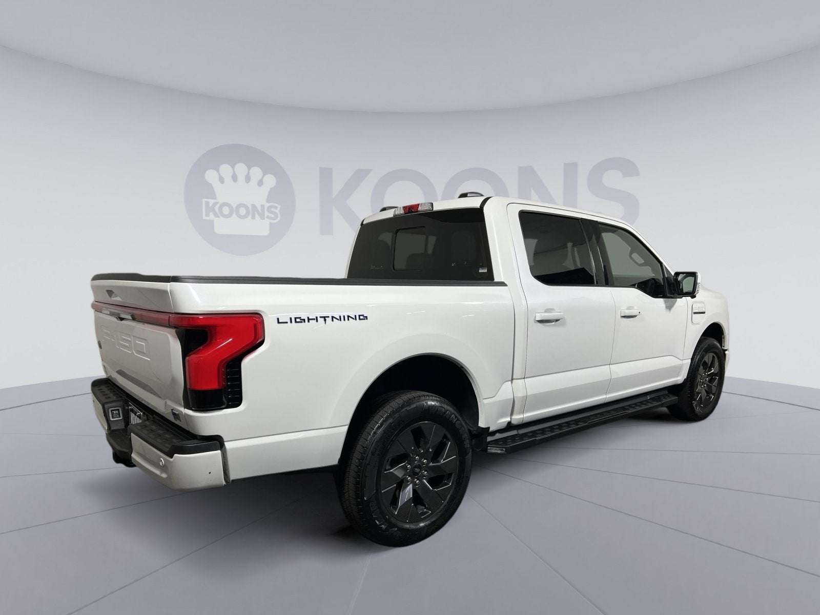 2023 Ford F-150 Lightning Lariat