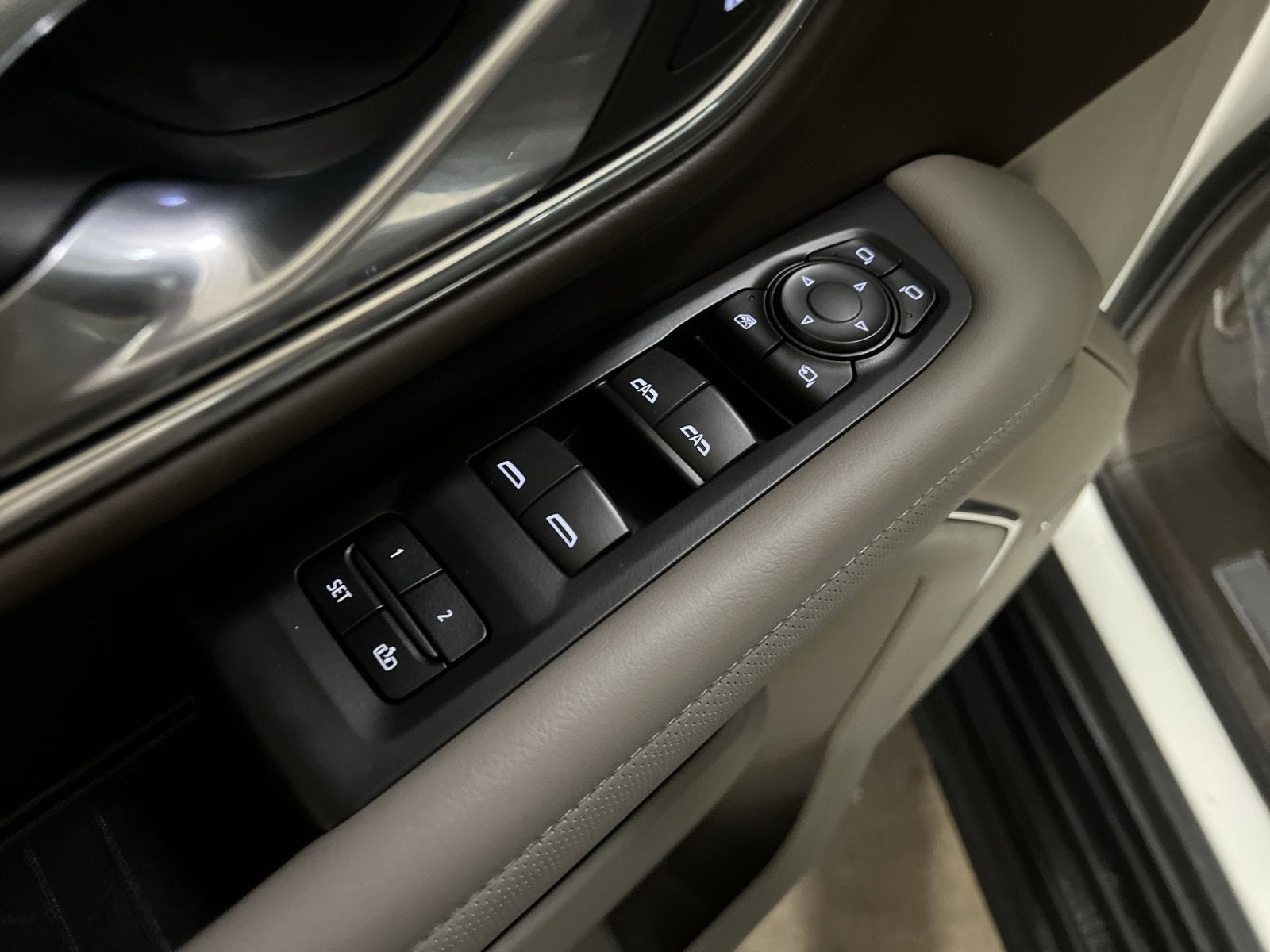 2022 GMC Yukon XL SLT