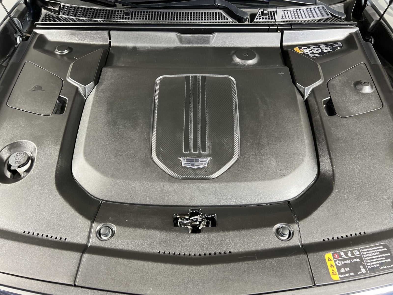 2024 Cadillac LYRIQ Sport