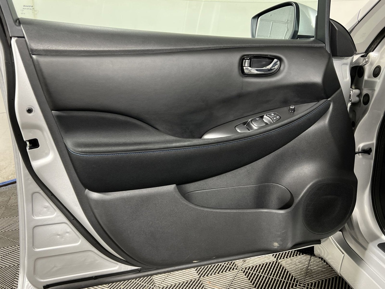 2019 Nissan Leaf S
