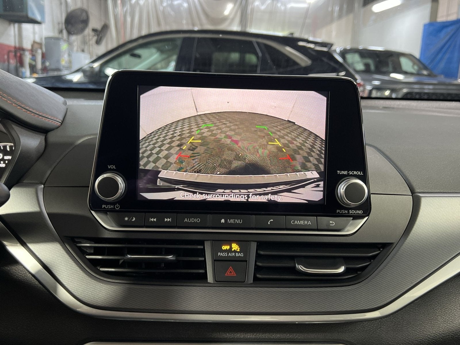 2023 Nissan Altima SR - Photo 16