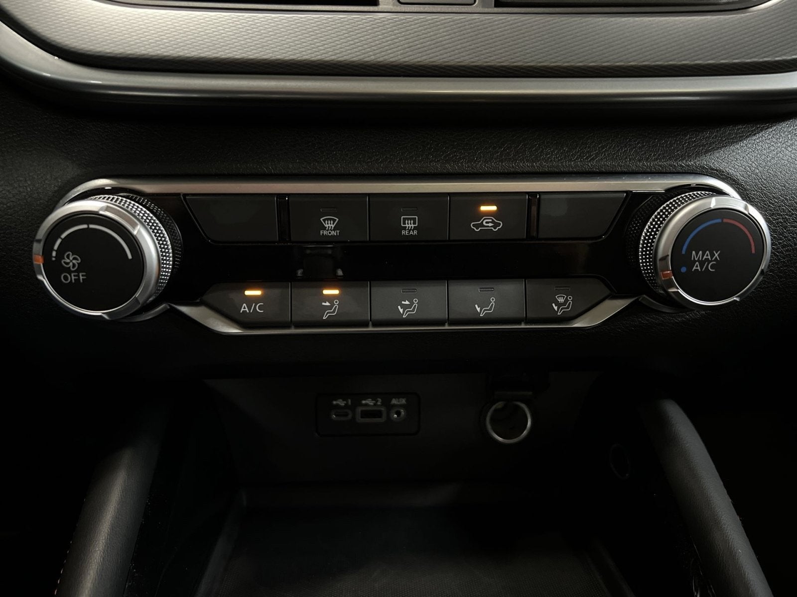 2023 Nissan Altima SR - Photo 17