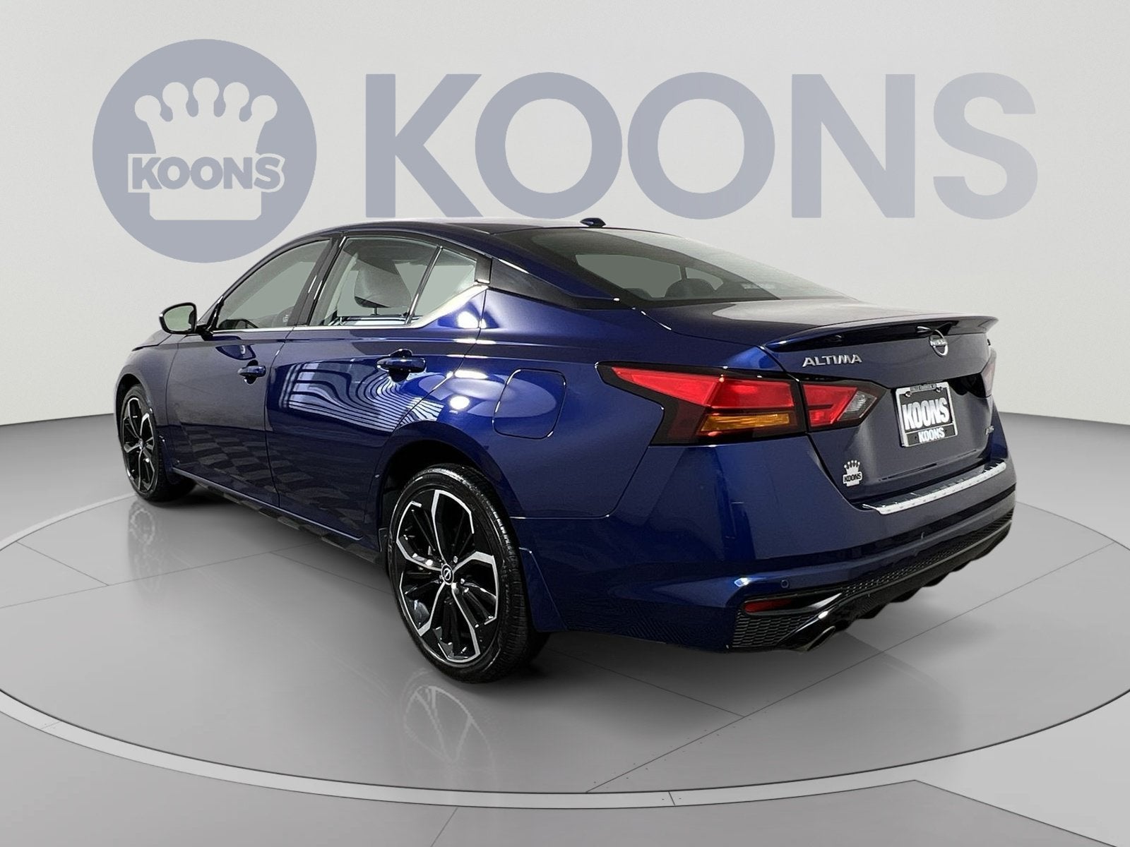 2023 Nissan Altima SR - Photo 6