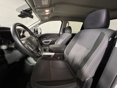 2024 Nissan Titan XD SV