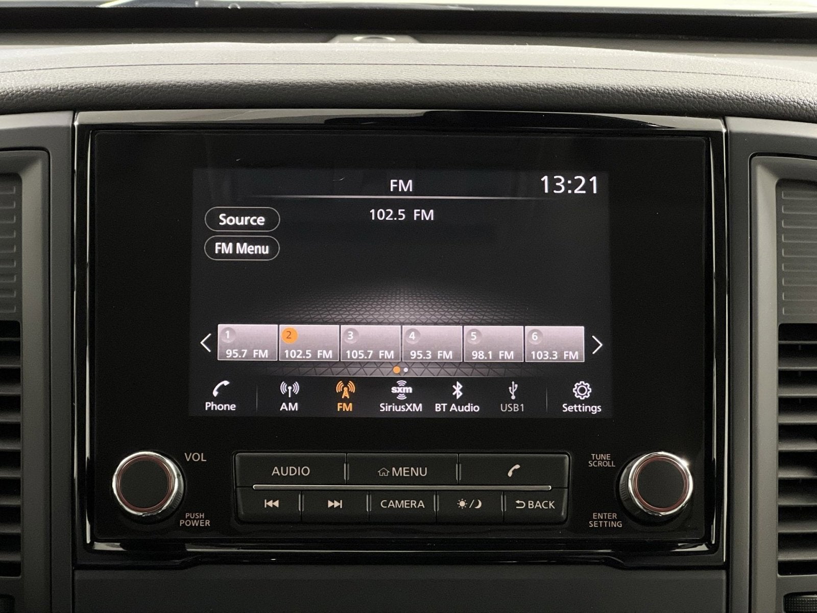 2024 Nissan Titan XD SV