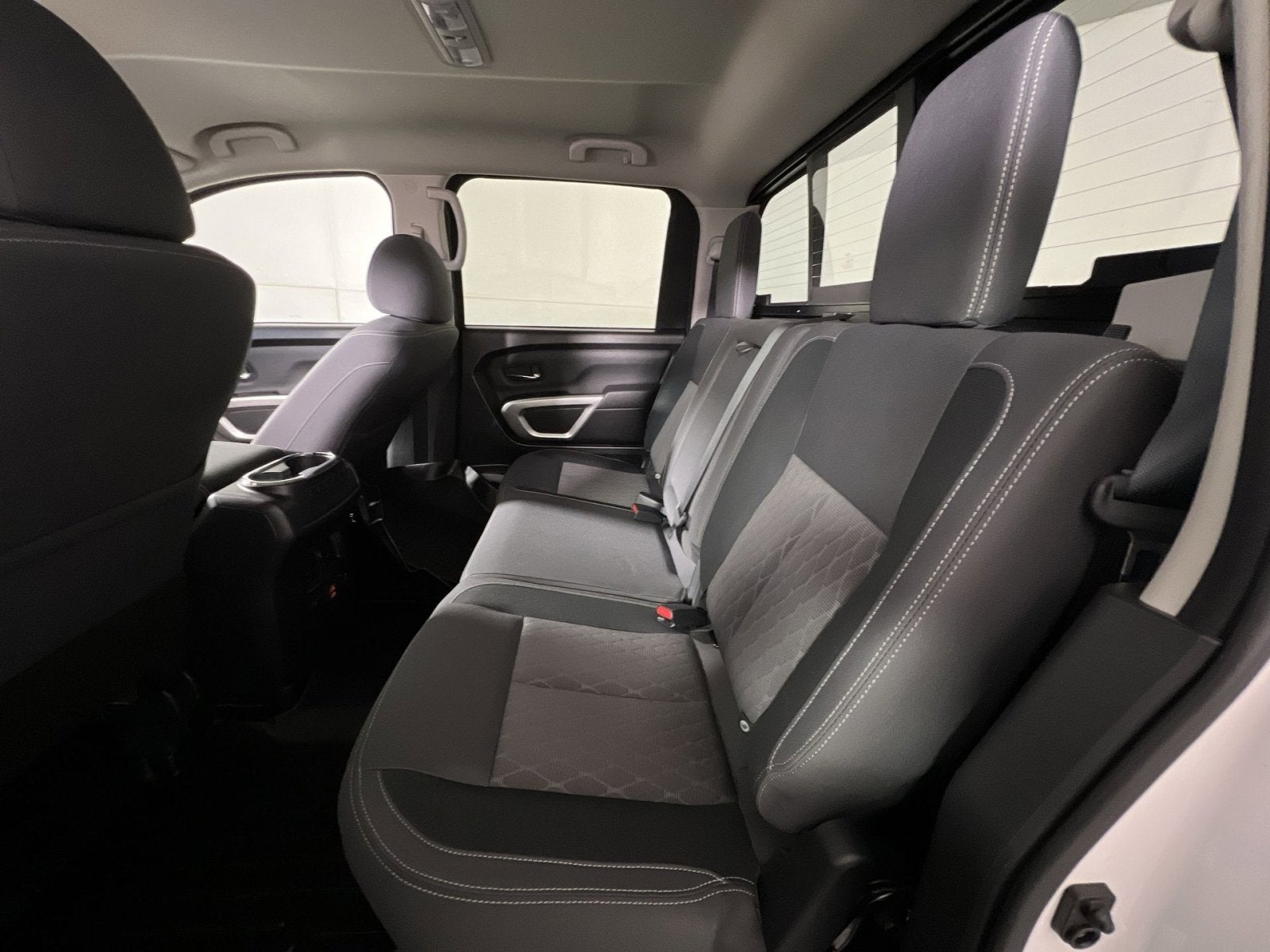 2024 Nissan Titan XD SV