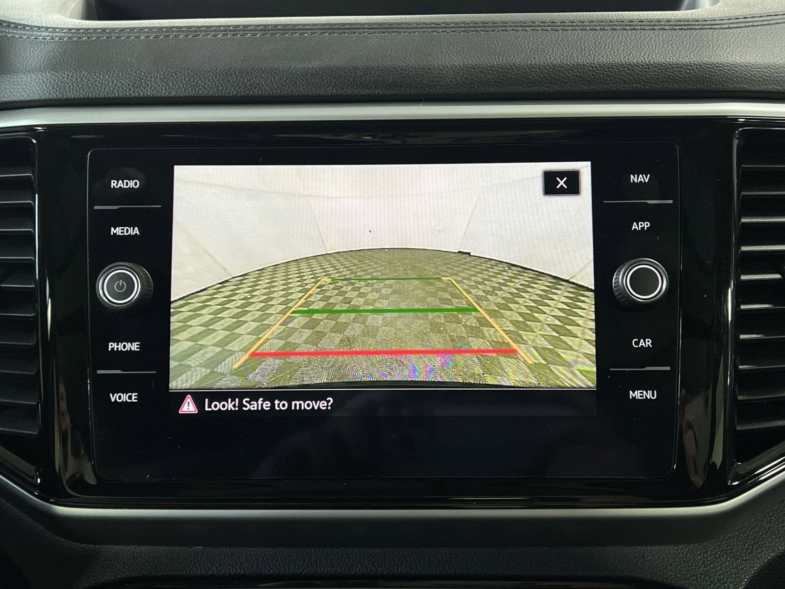 2022 Volkswagen Atlas 3.6L V6 SEL Premium R-Line