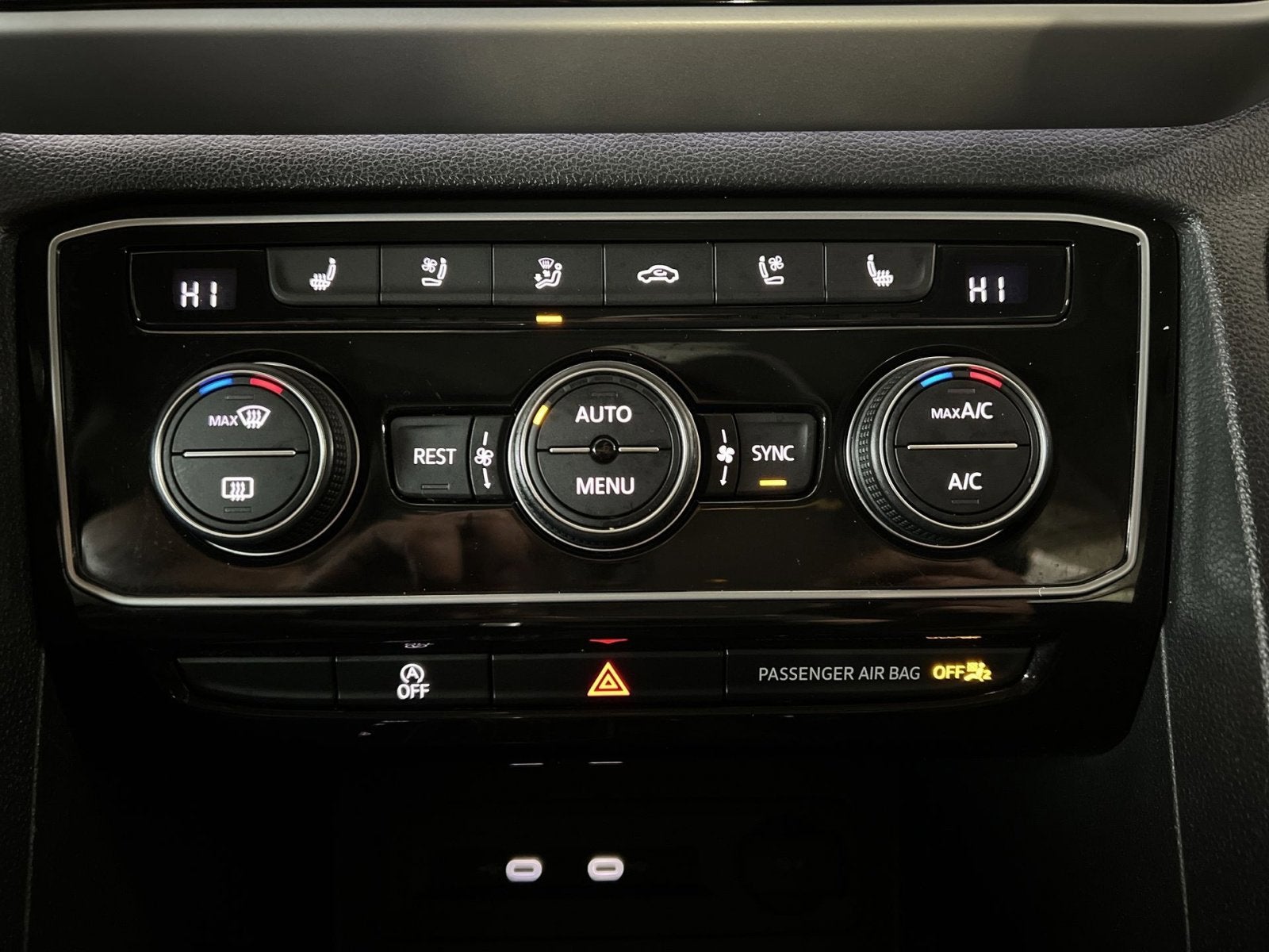 2022 Volkswagen Atlas 3.6L V6 SEL Premium R-Line