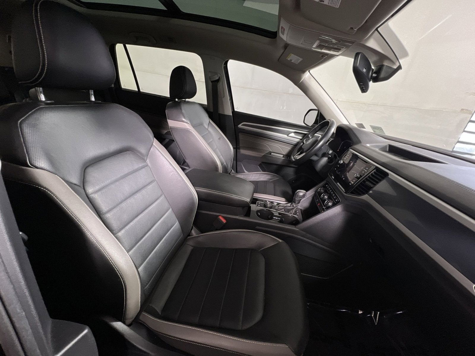 2022 Volkswagen Atlas 3.6L V6 SEL Premium R-Line