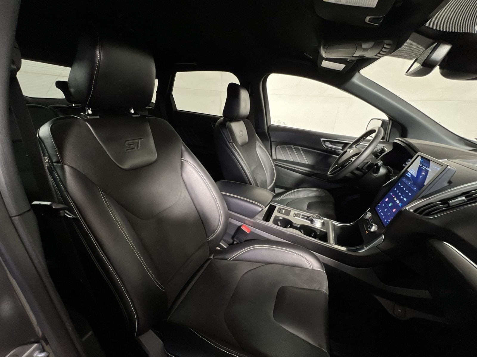 2022 Ford Edge ST