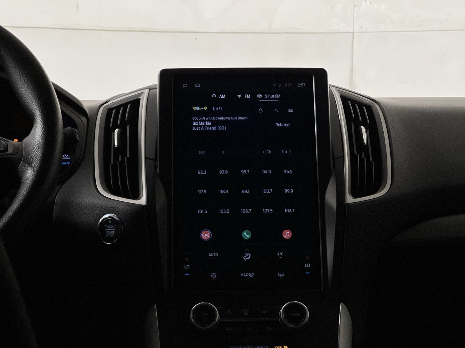 2023 Ford Edge SE