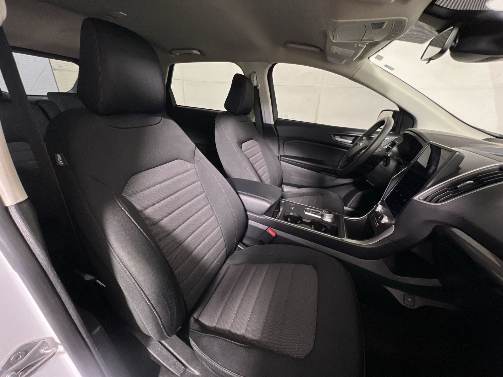 2023 Ford Edge SE